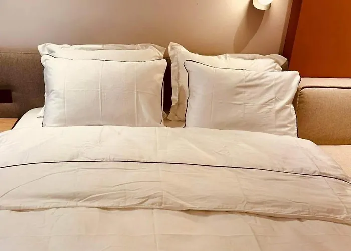 Lili's Center * ティラナ